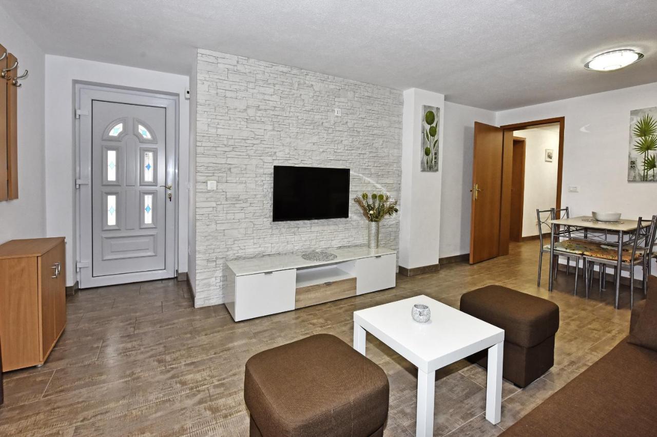 Tomic Apartmán